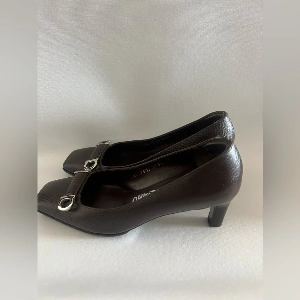 Salvatore Ferragamo Shoes - Picture 4 of 9